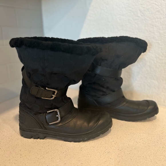 Coach Boots - Picture 2 of 8